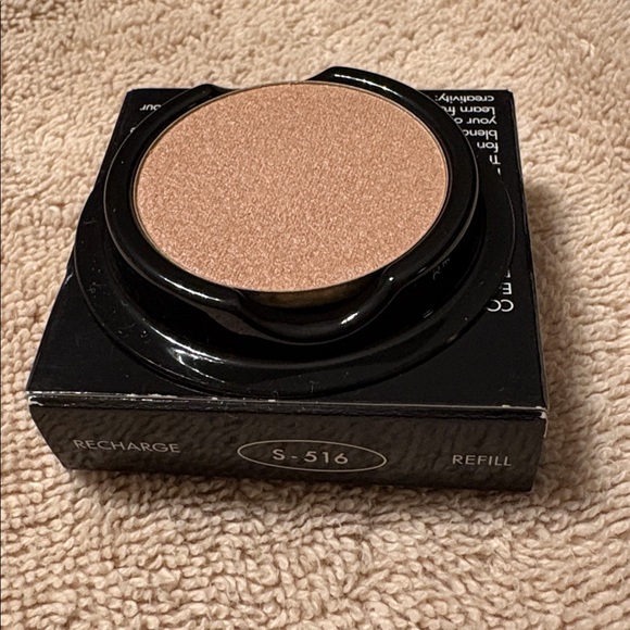 3 x Make Up For Ever eyeshadows - Picture 6 of 8
